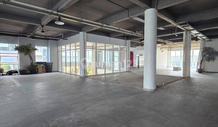 Disewakan office space 800 m2 Di Gading serpong