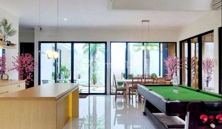 Rumah Mewah Konsep Luxury Villa Resort di Suvarna Sutera, Tangerang 2