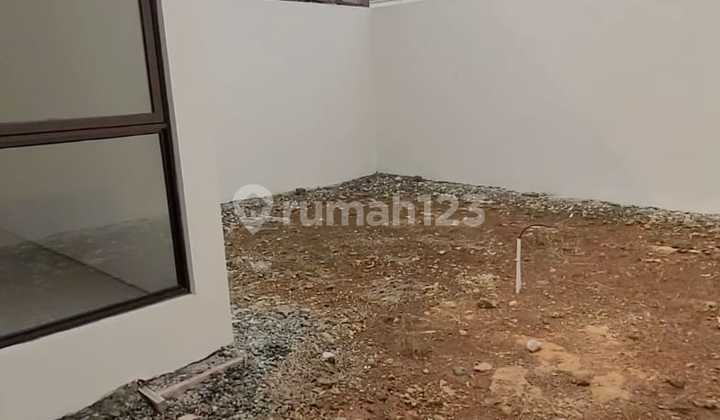 For Sale, Move-in Ready House in Citra Garden Serpong.