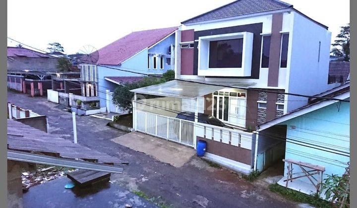 Turun Harga Rumah 2 Lantai Kota Sukabumi Dijual Murah 1