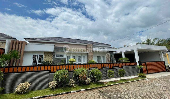 Dijual Cepat Rumah Mewah Elegan Sukabumi Full Furnished Baru  2