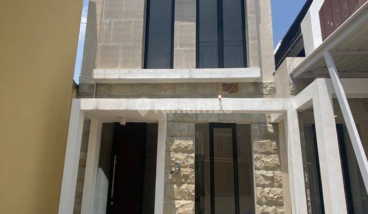 Disewakan  Rumah Baru 2 Lantai 3 Ktd 2 Kmd  di Cluster Griya Banyumanik, Pudak Payung 1