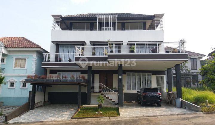 Rumah 3 Lantai Siap Huni Sentul City, Bogor 1