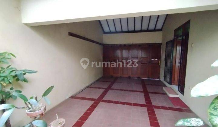 Dijual Rumah Semi Furnished Siap Huni Lokasi Bagus di Gunung Batu Bandung 2