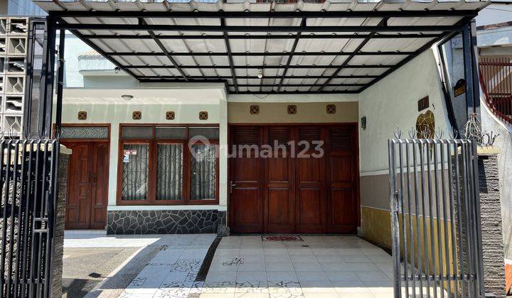 Dijual Rumah 2 Lantai Nyaman Terawat di Sekelimus Batununggal Bandung 1