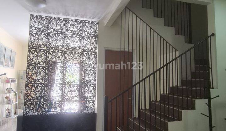 Dijual Rumah 2 Lantai Semi Furnished Siap Huni Lokasi Strategis di Taman Kopo Katapang Bandung 1