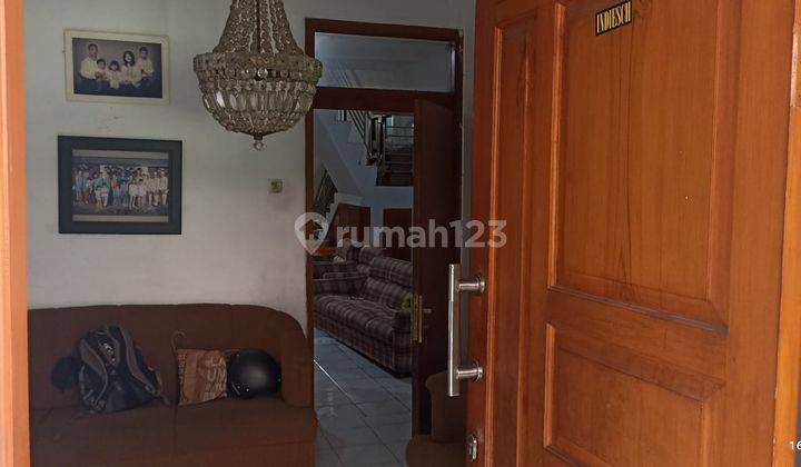 Dijual Rumah 2 Lantai Hitung Nyaman Siap Huni Lokasi di Jalan Kembar Bandung 2