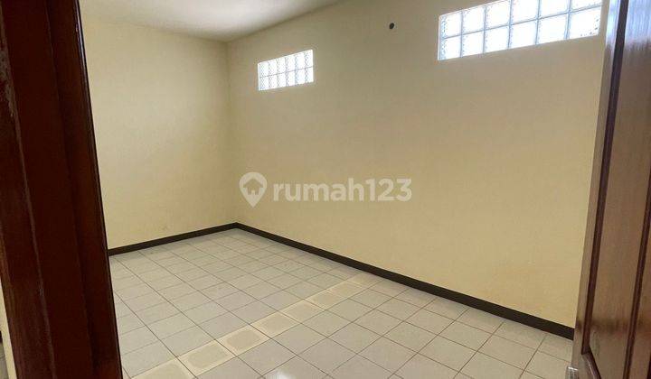 Dijual Rumah Terawat Nyaman Siap Huni Lokasi Bagus di Mekar Wangi Bandung 2