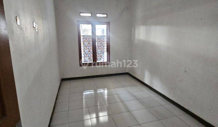 Disewakan Rumah Minimalis Sederhana Lokasi Strategis di Taman Cibaduyut Indah 2 1