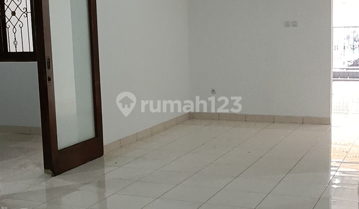 Rumah Cantik Asri Di Kopo Mas