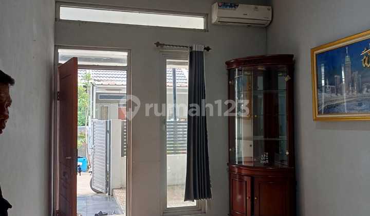 Disewakan Hunian Nyaman dan Terawat (Semi Furnsih) Lokasi Sangat Strategis di Ciwastra Bandung 1