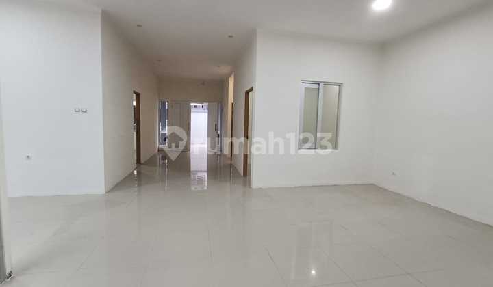 Dijual Rumah Nyaman Terawat Siap Huni Lokasi strategis di Taman Kopo Indah 3 Bandung