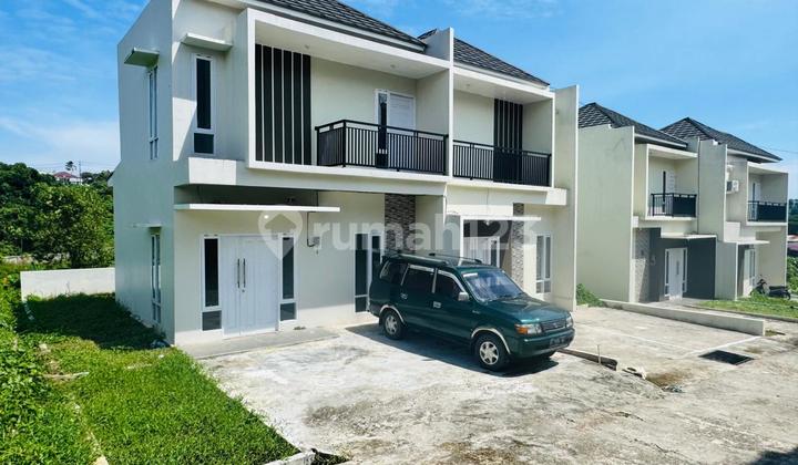 Dijual Rumah 2 Lantai di Perumahan Green Village Balikpapan 2