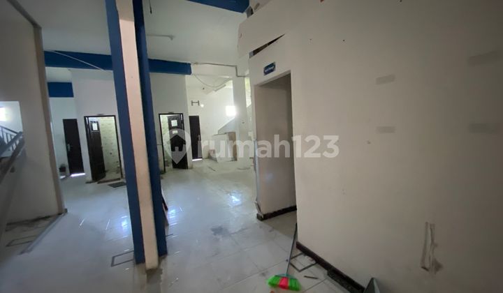 For Rent 2 Units of 3.5-Story Shophouses, in Sungai Ampal, Balikpapan 2