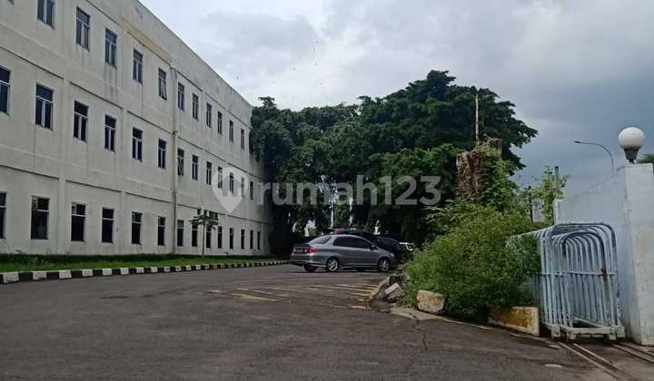 Pabrik di area kawasan mm2100, cibitung-bekasi . 5