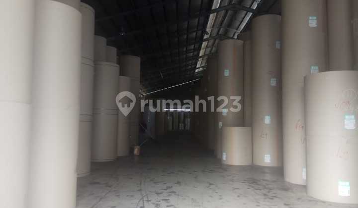 Pabrik di area kawasan mm2100, cibitung-bekasi . 10