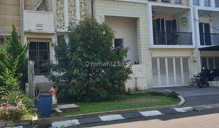 Rumah boulevard dalam cluster di Grand wisata 1