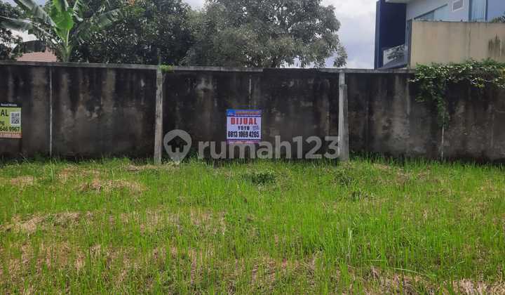 For Sale Plot with Area of 300m² and All Access Convenience