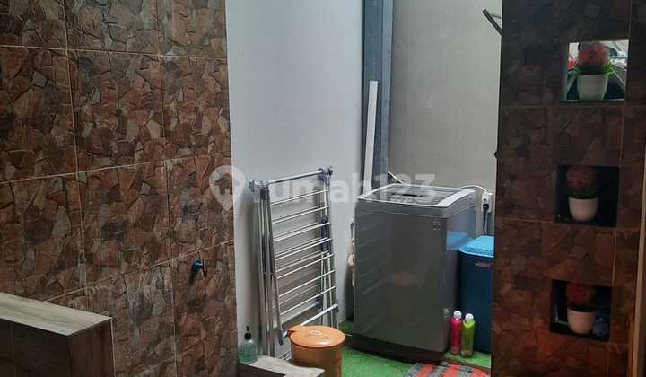 FOR SALE READY-TO-OCCUPY HOUSE AT GRAND WISATA BLOCK EB 05 NO.10 2