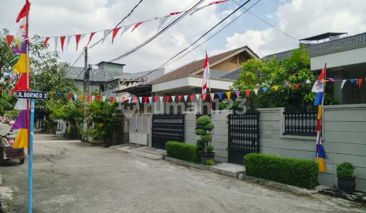 di jual rumah di daerah jl Borneo 1 blok d3/15 perum.bekasi jaya indah utama, Bekasi jaya, Bekasi Timur,17112 1