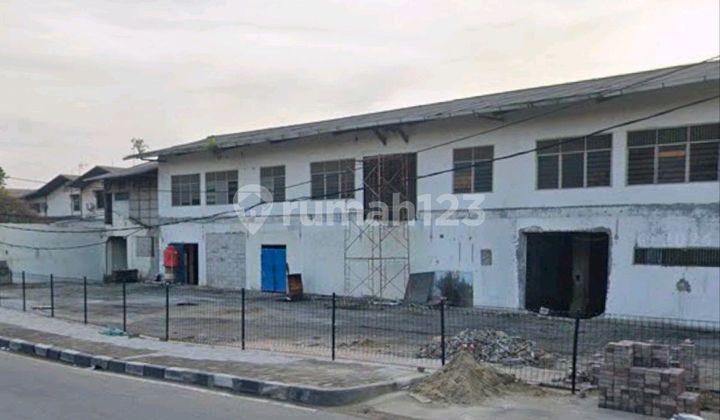 Tanah Jalan Raya Lingkar Luar Cengkareng Dijual Ada Bangunan