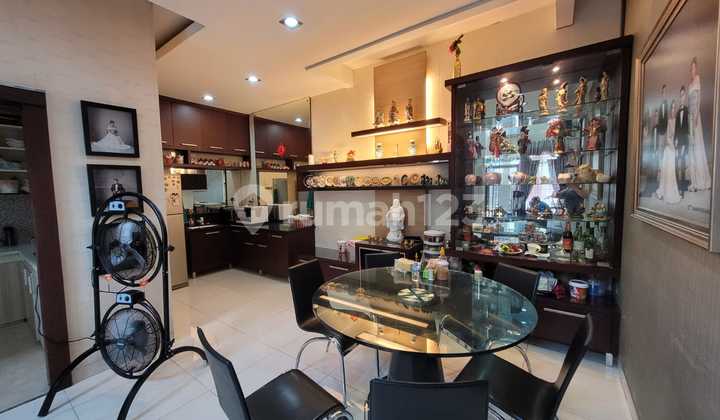 Rumah 3 Lantai SHM Bagus Citra Raya jual cepat