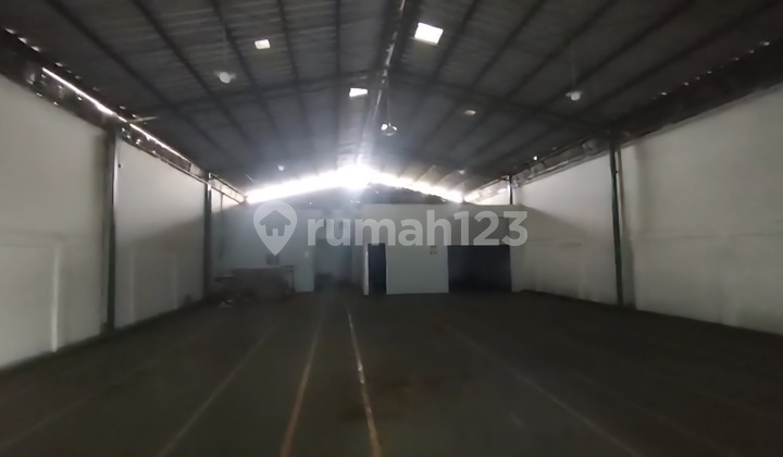 Warehouse for Rent in Cisauk, Tangerang, Banten Warehouse for Rent in Cisauk, Tangerang, Banten