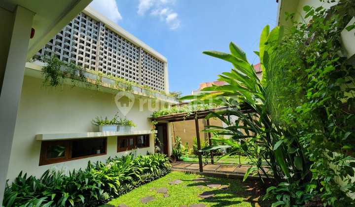 Rumah Dijual di Bsd Tangerang Selatan 2