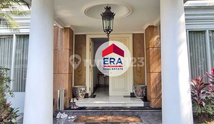 Rumah Hunian Mewah Strategis di Simprug Jakarta Selatan 3