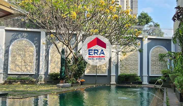 Rumah Hunian Mewah Strategis di Simprug Jakarta Selatan 17