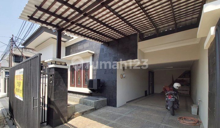 Dijual Rumah Siap Huni, Semi Furnished di Cipete - Jaksel Dijual Rumah Siap Huni, Semi Furnished di Cipete - Jaksel