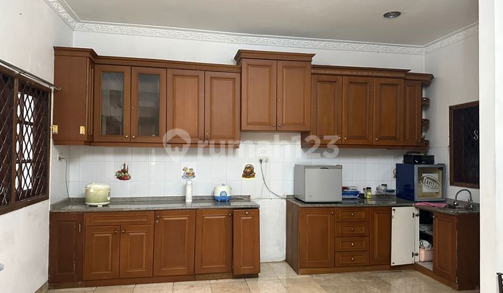 FOR SALE CLASSIC LUXURY HOUSE  Location: Cirendeu 2