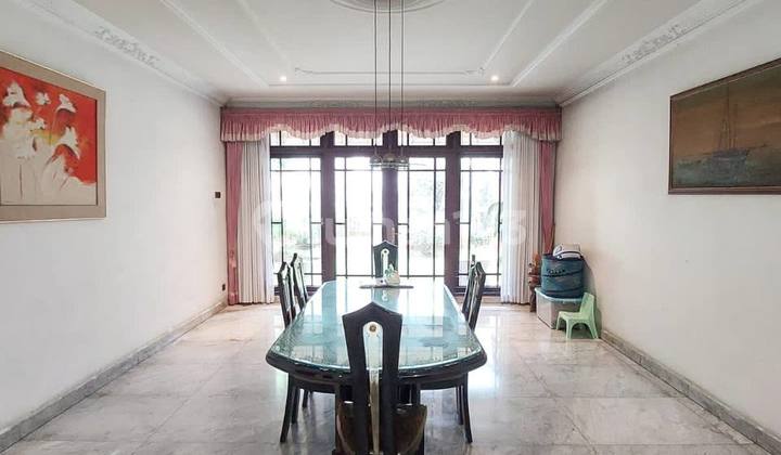 MENTENG FOR SALE 2-STORY OLD HOUSE WITH STRONG BUILDING STRUCTURE NEAR SUROPATI PARK AND BUNDA HOSPITAL 2