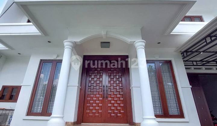 DIJUAL LEBAK BULUS JAKARTA SELATAN