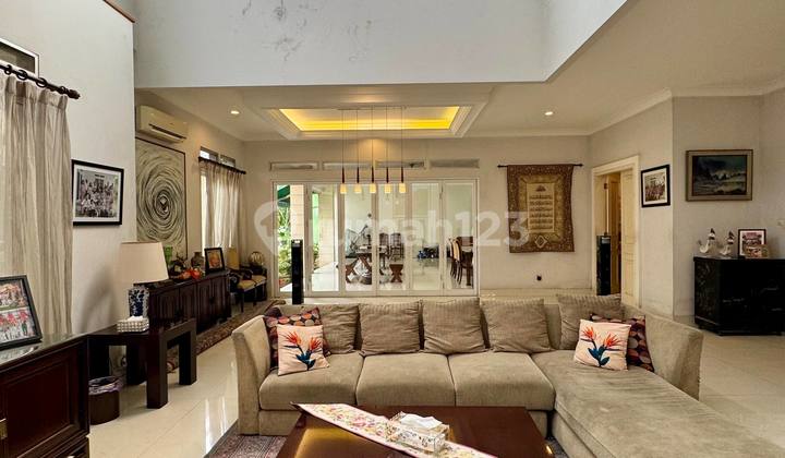 Dijual Rumah Modern Classic 2 Lantai Lokasi Strategis Cipete Area