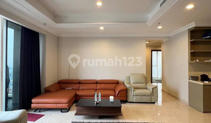 FOR SALE PONDOK INDAH RESIDENCE  TOWER AMALA - 3 BEDROOM  VIEW LAPANGAN GOLF & PIM 2  SEMI FURNISHED 