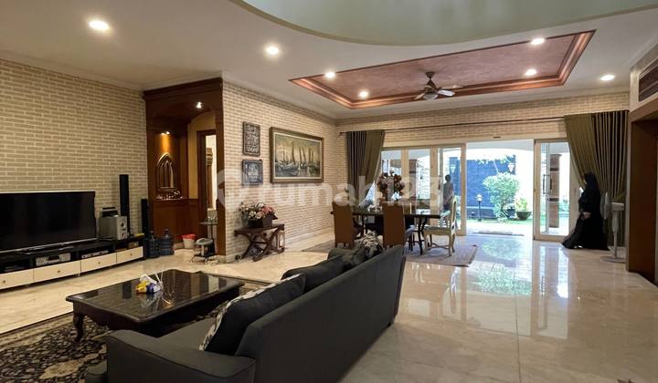 For Sale: Rumah Mewah di Jatipadang, Jakarta Selatan