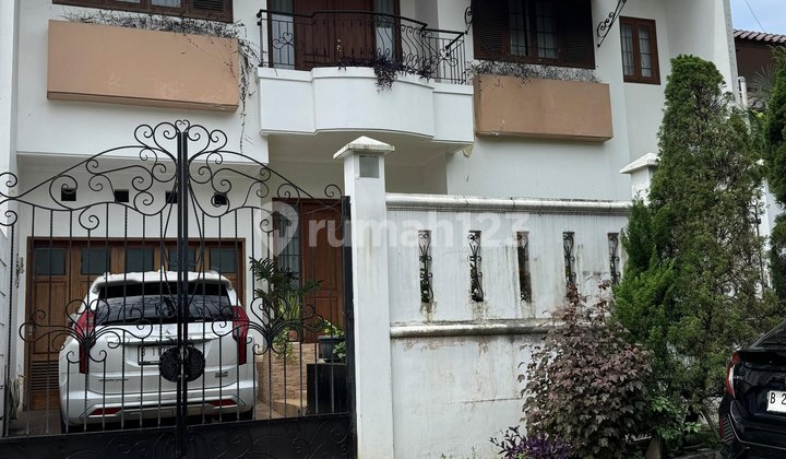 Dijual Rumah Classic Modern di Komplek Fav & Terdepan Cinere