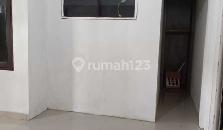 Dijual Rumah di Kemang Pratama II 2