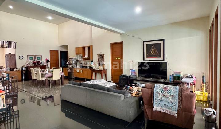 Dijual Rumah Siap Huni di Komplek Cinere Terdepan