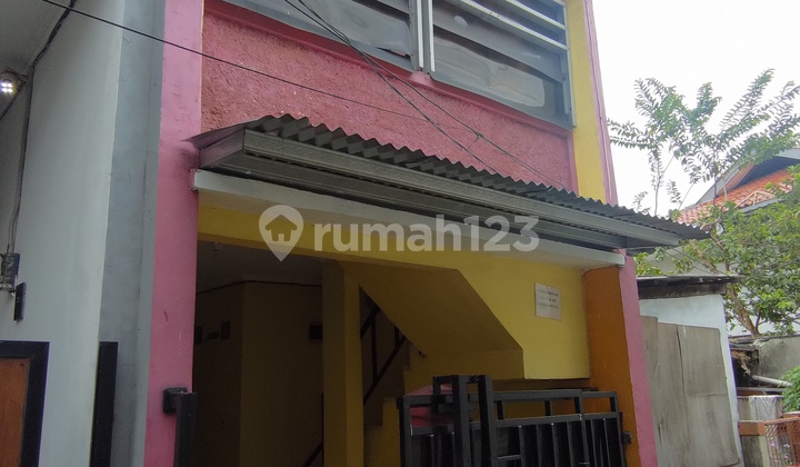 Dijual, Kost2 An 5 Kamar, Listrik Masing2 (Token), Lokasi Strategis, Dekat Rs Pasar Rebo Dijual, Kost2 An 5 Kamar, Listrik Masing2 (Token), Lokasi Strategis, Dekat Rs Pasar Rebo