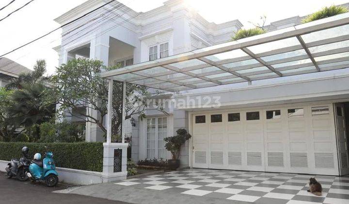 For Sale Rumah Townhouse Style American Classic di Kemang 1