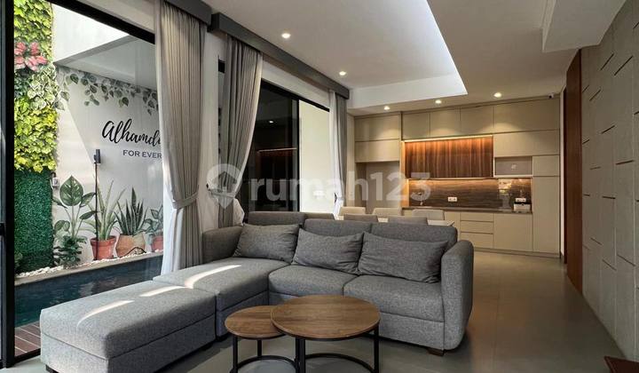 FOR SALE MODERN TROPICAL HOUSE CILANDAK MARGASATWA