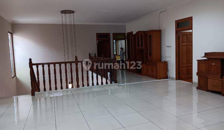 For Rent House di Sewakan Rumah Dua Lantai Luas Fasilitas Kolam Renang Kemang Selatan Jakarta Selatan