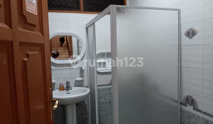 For Rent House di Sewakan Rumah Dua Lantai Luas Fasilitas Kolam Renang Kemang Selatan Jakarta Selatan