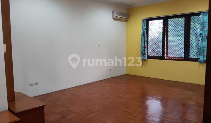 For Rent House di Sewakan Rumah Dua Lantai Luas Fasilitas Kolam Renang Kemang Selatan Jakarta Selatan