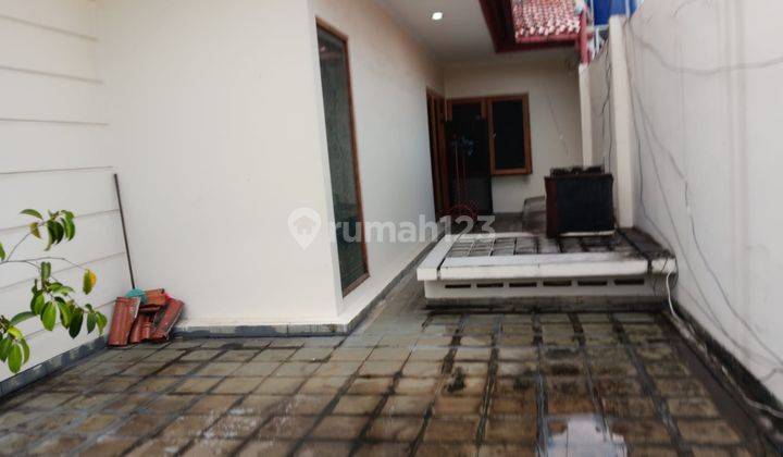 For Rent House di Sewakan Rumah Dua Lantai Luas Fasilitas Kolam Renang Kemang Selatan Jakarta Selatan