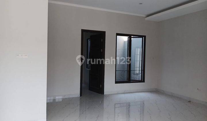 Rumah Minimalis Dua Lantai Cimanggis Depok Jawa Barat 2