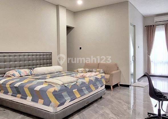 Rumah 3 Lantai Mewah Baru Full Furnished Ada Kolam Renang Di Palagan Yogyakarta #9611 2