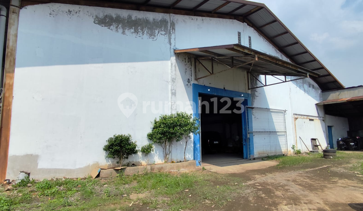 Ready-to-Use Warehouse on Tugu Walisongo Main Road, Office Available. 2
